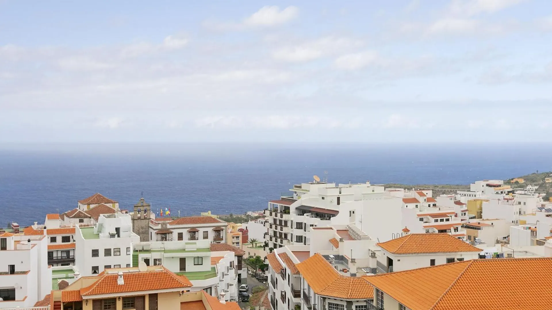 Rooftop View Escape - 1 Minute To Center And Fast Wi-Fi - Special Low Season Price For May And June 0*, Icod De Los Vinos Spanien