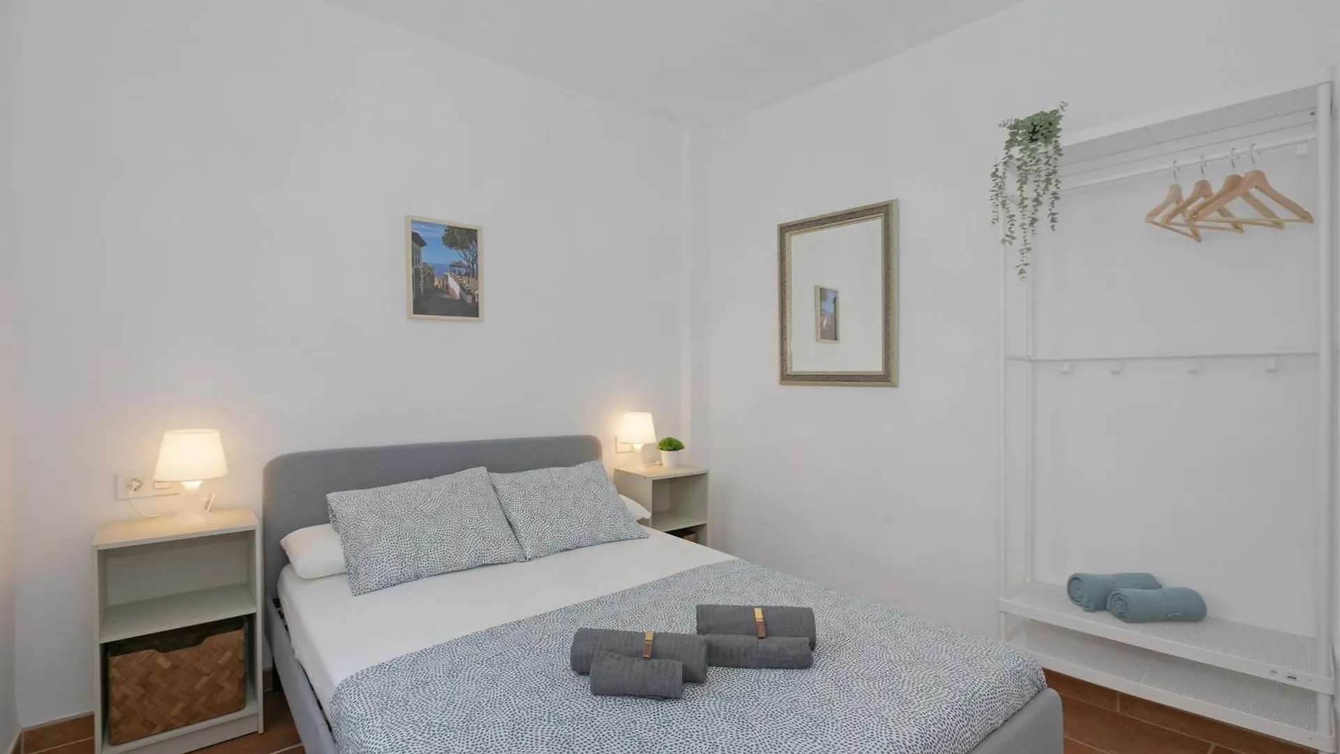 Rooftop View Escape - 1 Minute To Center And Fast Wi-Fi - Special Low Season Price For May And June 0*, Icod De Los Vinos